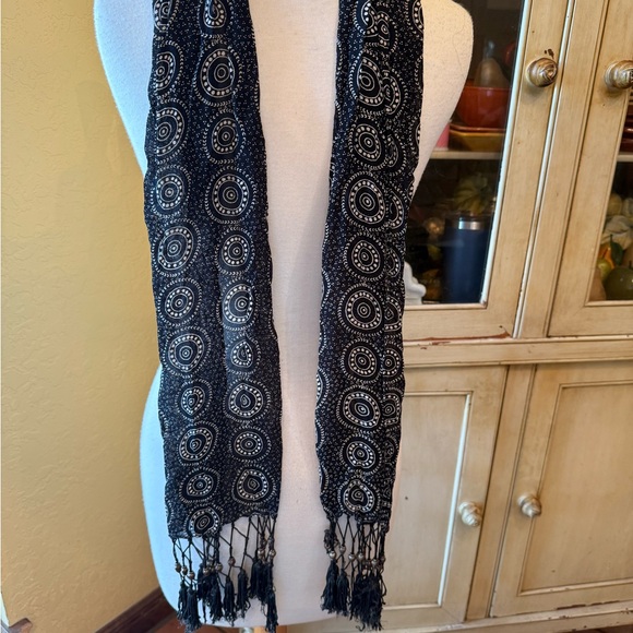 Marshall Field scarfs 2 - Picture 1 of 7